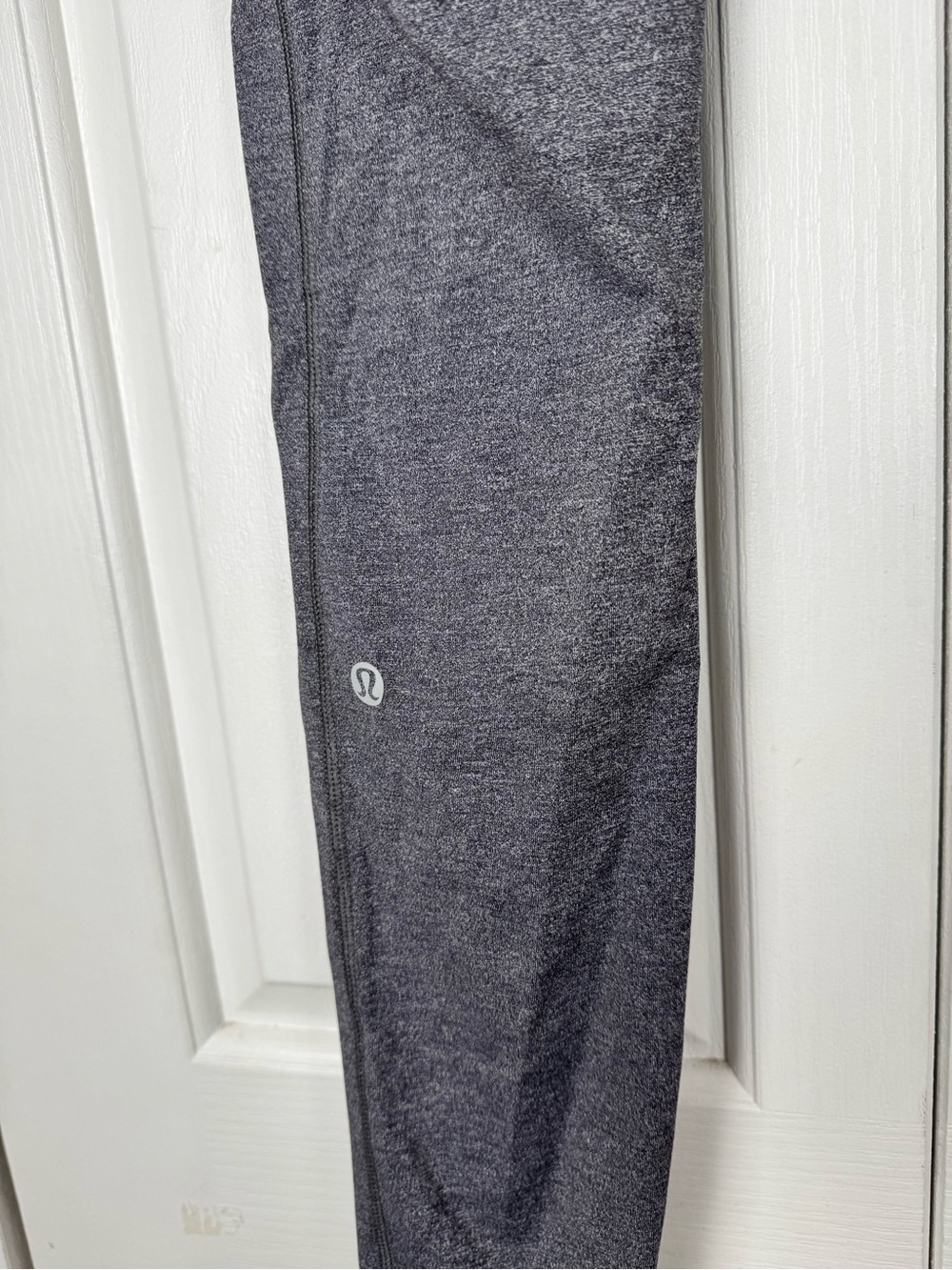 lululemon athletica Heathered Charcoal Gray Leggings with Zip Pocket - Picture 4 of 6